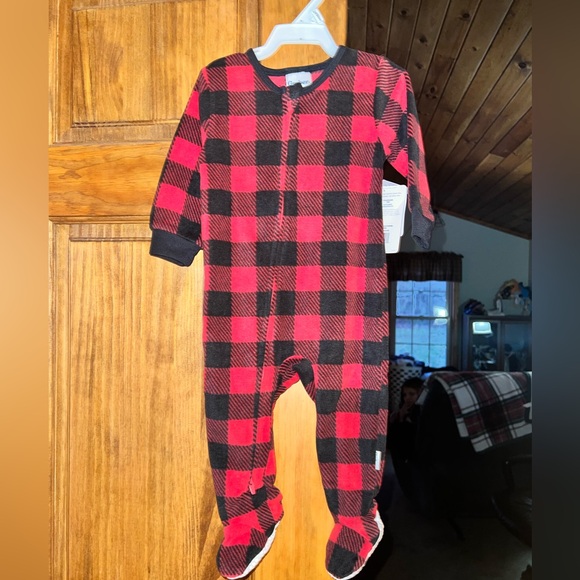 3 PACK FLEECE SLEEPERS 6-9 MONTHS - Picture 9 of 14